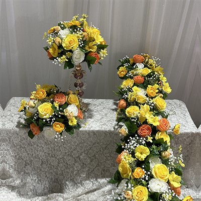 Boles de flors falses